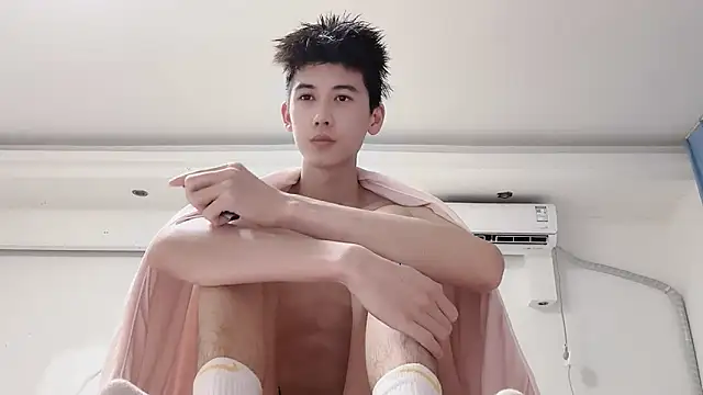 xiaojie2563 online show from 09-15-25, 12:16