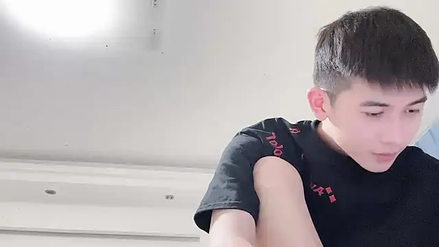 xiaojie2563 online show from 08-07-26, 11:01