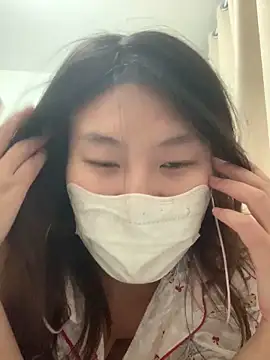 Snapshot of mmm6660 chatting on 11-06-25, 02:18 mmm6660 online show from 11-06-25, 02:18