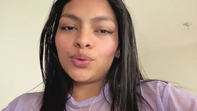 Candela    online show from 04-05-26, 07:11