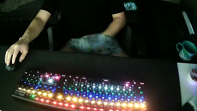 solooboy18 online show from 09-21-25, 04:41