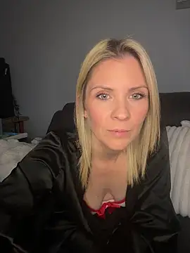 Lexi-Lux-X online show from 01-12-26, 02:39