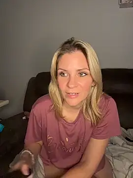 Lexi-Lux-X online show from 02-17-26, 03:14