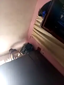 Snapshot of thekinglizard chatting on 11-30-25, 06:12 thekinglizard online show from 11-30-25, 06:12