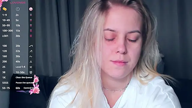 AngelAnty online show from 11-21-25, 01:10