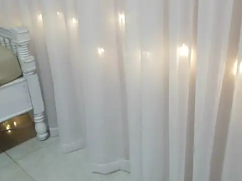 angelainparis28 online show from 09-28-25, 05:13