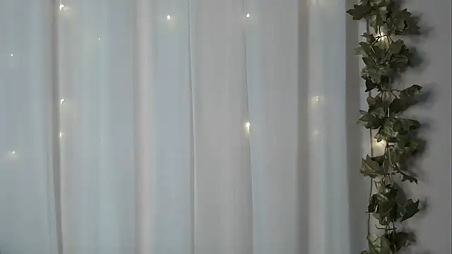 angelainparis28 online show from 10-06-25, 12:52