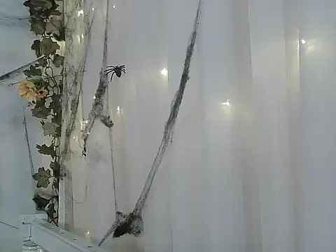 angelainparis28 online show from 10-27-25, 06:06