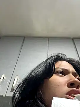 lynn9000 online show from 10-04-25, 06:55