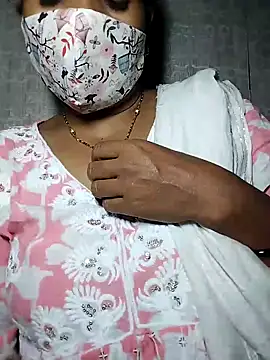 Snapshot of Monika_Telugu_Girl chatting on 11-08-25, 07:01 Monika Telugu Girl online show from 11-08-25, 07:01