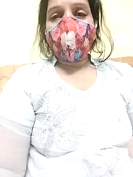 Snapshot of Monika_Telugu_Girl chatting on 12-13-25, 08:14 Monika Telugu Girl online show from 12-13-25, 08:14