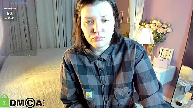 Snapshot of Michele_Greenn chatting on 10-23-25, 01:05 Michele Greenn online show from 10-23-25, 01:05