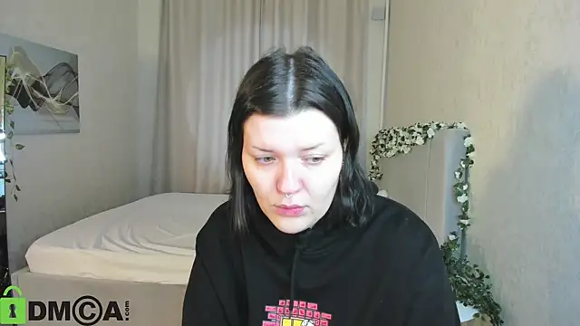 Snapshot of Michele_Greenn chatting on 11-15-25, 03:26 Michele Greenn online show from 11-15-25, 03:26