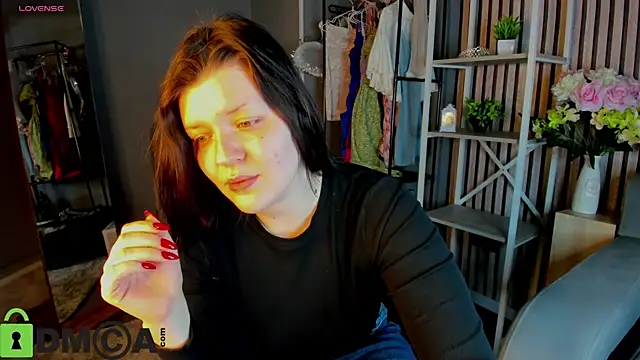 Snapshot of Michele_Greenn chatting on 12-15-25, 12:59 Michele Greenn online show from 12-15-25, 12:59