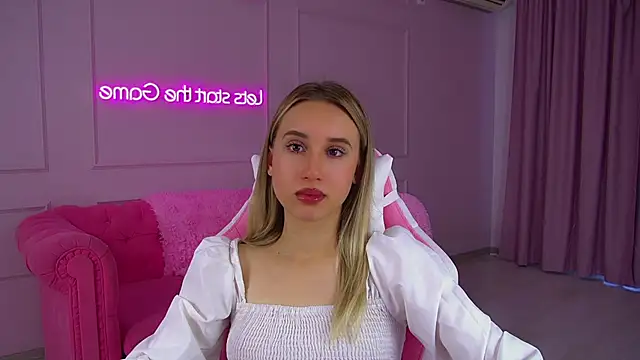 VictoriaHopsons online show from 09-27-25, 06:29