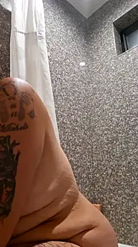 SparklesB1tch online show from 11-13-25, 05:50