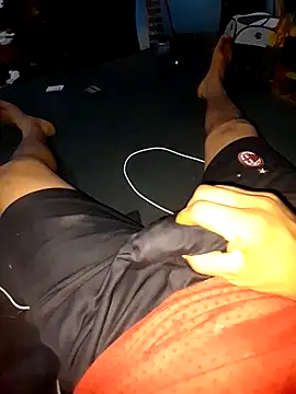 Snapshot of SpammedAztec chatting on 11-19-25, 01:11 SpammedAztec online show from 11-19-25, 01:11