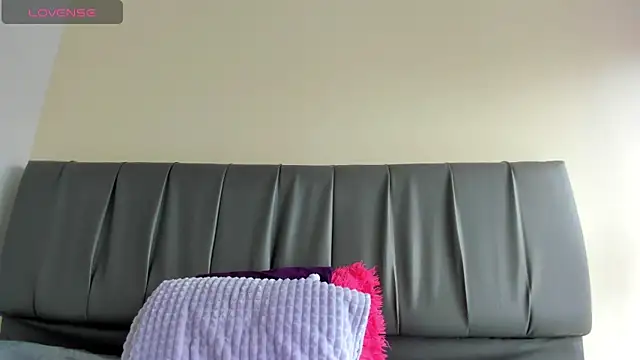 iisabella noa online show from 03-19-26, 12:20