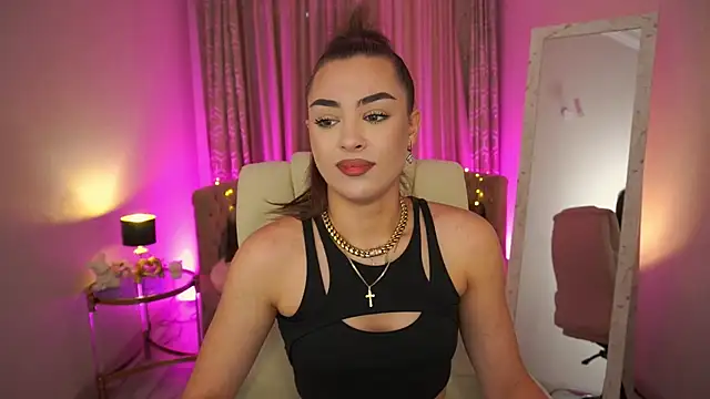 Snapshot of EricaSin chatting on 07-11-26, 01:25 EricaSin online show from 07-11-26, 01:25