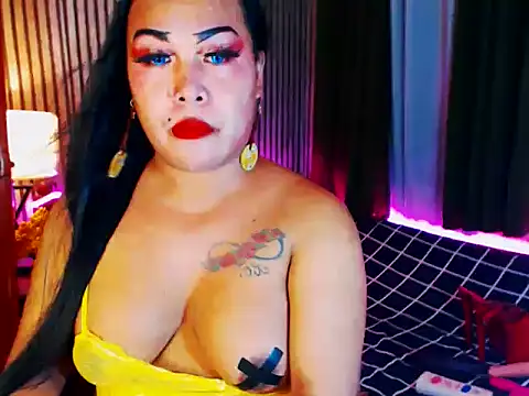 Snapshot of CumFactoryLuna chatting on 06-11-26, 10:02 CumFactoryLuna online show from 06-11-26, 10:02
