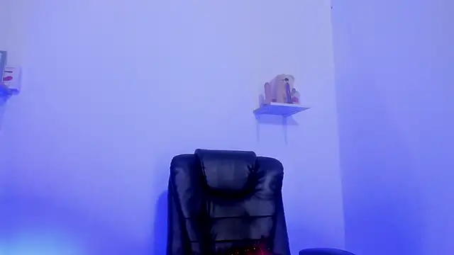 Cooperrosscute233 online show from 10-04-25, 11:58