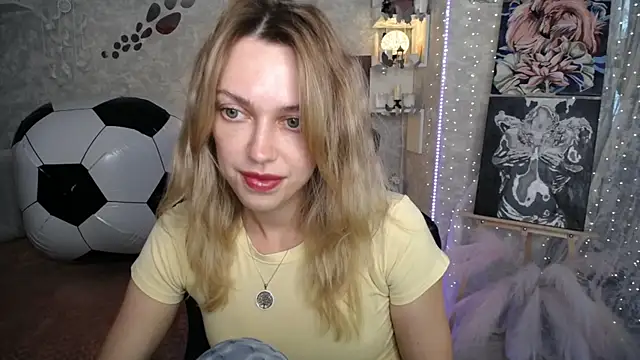 Snapshot of NickyAdamidi chatting on 06-23-26, 04:16 NickyAdamidi online show from 06-23-26, 04:16