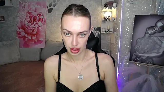 Snapshot of NickyAdamidi chatting on 07-21-26, 04:09 NickyAdamidi online show from 07-21-26, 04:09