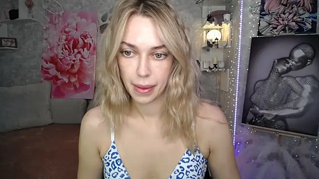 Snapshot of NickyAdamidi chatting on 07-23-26, 04:16 NickyAdamidi online show from 07-23-26, 04:16