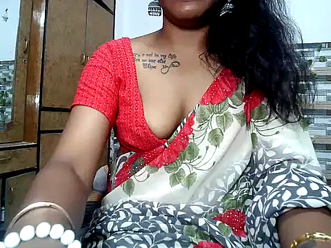 HOT AARVI11 online show from 10-13-25, 03:34