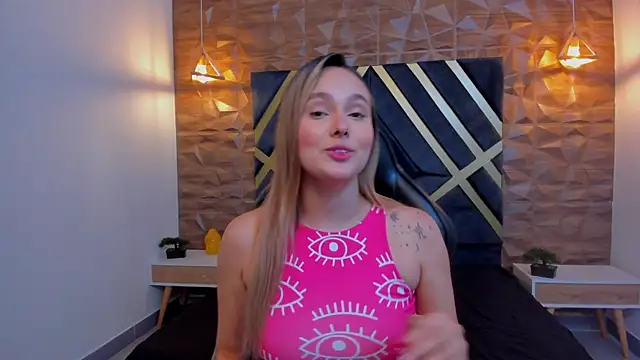 Emmaa white  online show from 11-14-25, 05:11