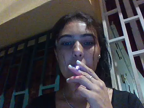 Snapshot of EmmaSplycer02 chatting on 03-27-26, 03:12 EmmaSplycer02 online show from 03-27-26, 03:12