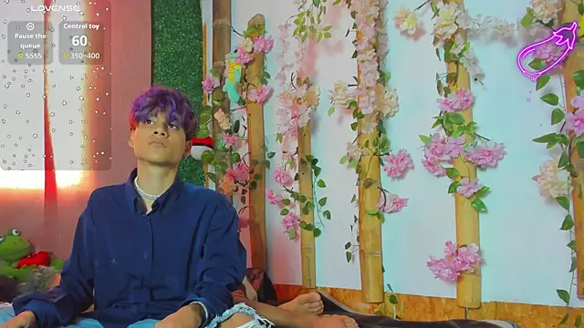 spicy adonhis online show from 09-17-25, 12:40