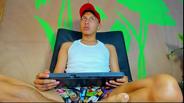 spicy adonhis online show from 04-08-26, 01:11