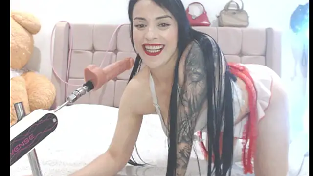 Snapshot of HotAss_Hally chatting on 06-11-26, 05:16 HotAss Hally online show from 06-11-26, 05:16