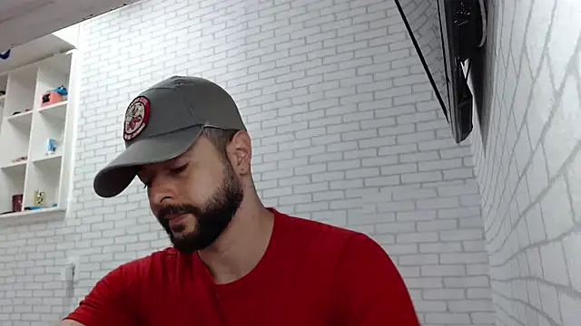 Snapshot of BombeiroHotx chatting on 01-06-26, 07:50 BombeiroHotx online show from 01-06-26, 07:50