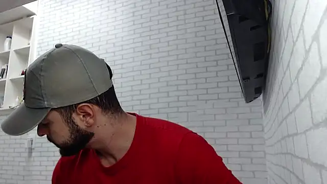 Snapshot of BombeiroHotx chatting on 02-14-26, 05:53 BombeiroHotx online show from 02-14-26, 05:53