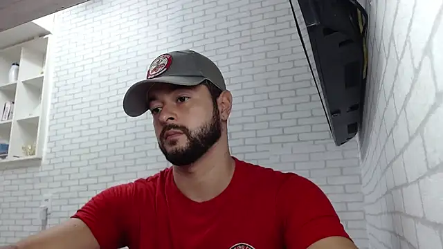 Snapshot of BombeiroHotx chatting on 02-18-26, 08:16 BombeiroHotx online show from 02-18-26, 08:16