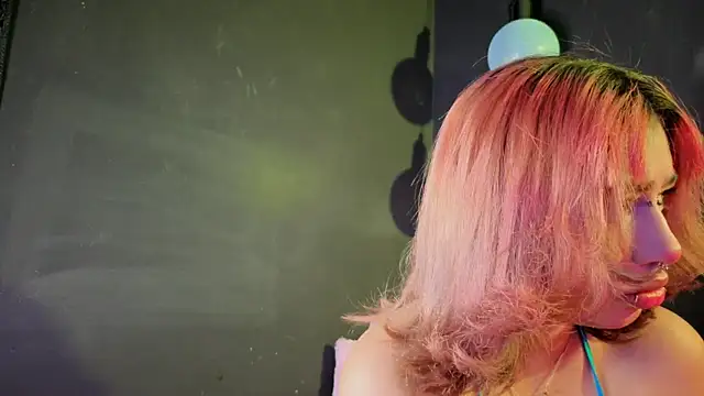 zoelight18 online show from 10-06-25, 10:02