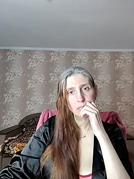 CandiCole online show from 05-19-26, 07:26