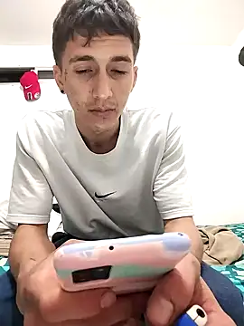 Carlos11123 online show from 10-15-25, 03:17