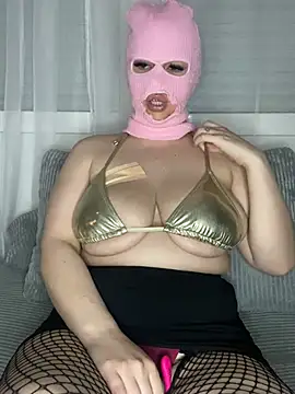 Snapshot of emiliafrancaise chatting on 03-05-26, 07:48 emiliafrancaise online show from 03-05-26, 07:48