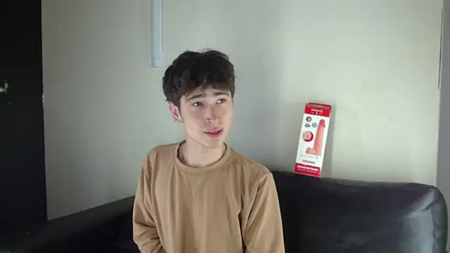 Snapshot of _DantFox_ chatting on 09-18-25, 08:11 DantFox online show from 09-18-25, 08:11