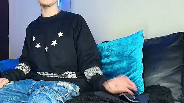 Snapshot of _DantFox_ chatting on 10-23-25, 08:07 DantFox online show from 10-23-25, 08:07