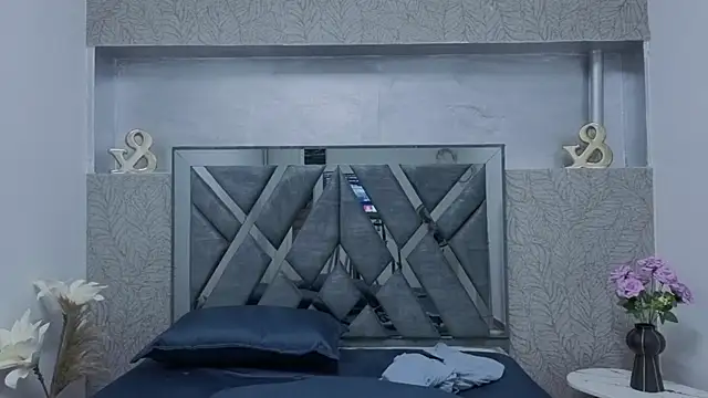 Snapshot of _DantFox_ chatting on 12-05-25, 08:12 DantFox online show from 12-05-25, 08:12