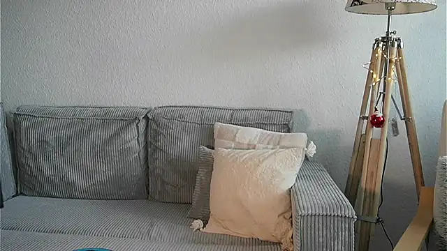 Snapshot of LucyxLou chatting on 01-07-26, 01:46 LucyxLou online show from 01-07-26, 01:46