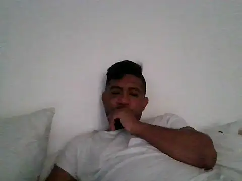 Snapshot of HRPEN chatting on 11-20-25, 10:59 HRPEN online show from 11-20-25, 10:59