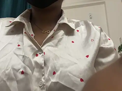 Snapshot of Niveda_21 chatting on 02-01-26, 05:22 Niveda 21 online show from 02-01-26, 05:22