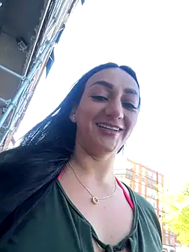 Ninabigtitied online show from 09-25-25, 08:51