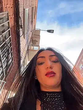 Ninabigtitied online show from 11-04-25, 02:05