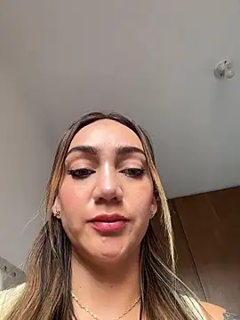 Ninabigtitied online show from 05-10-26, 06:46